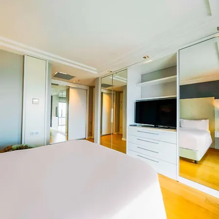 Radisson Residences Avrupa Tem 4*
