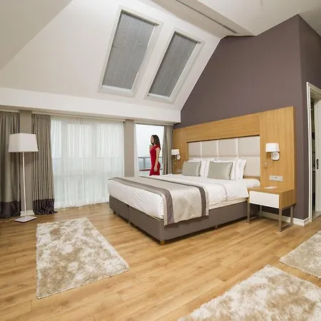 Radisson Residences Avrupa Tem Hotel Istanbul