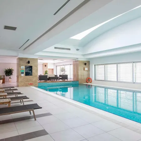 Hotel Radisson Residences Avrupa Tem Istanbul