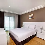 Radisson Residences Avrupa Tem Hotel