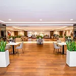 Radisson Residences Avrupa Tem Istambul