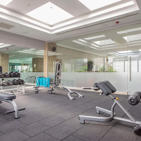 Radisson Residences Avrupa Tem 4*