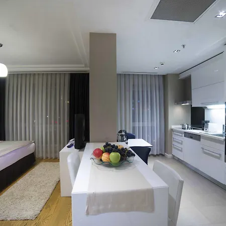 Radisson Residences Avrupa Tem 4*