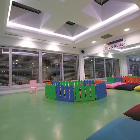 Radisson Residences Avrupa Tem