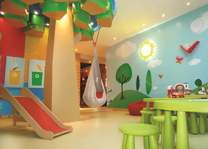 Radisson Residences Avrupa Tem Otel 4*