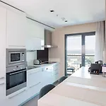 Otel Radisson Residences Avrupa Tem 4*