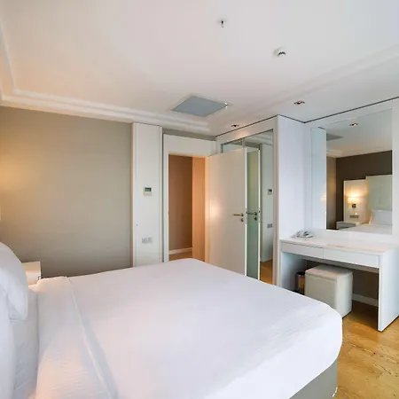 فندق Radisson Residences Avrupa Tem