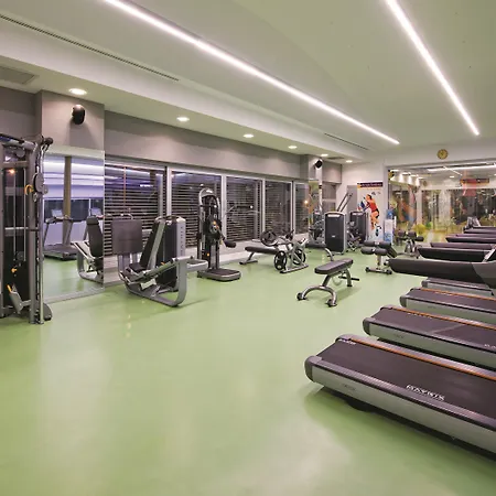 Radisson Residences Avrupa Tem Otel 4*