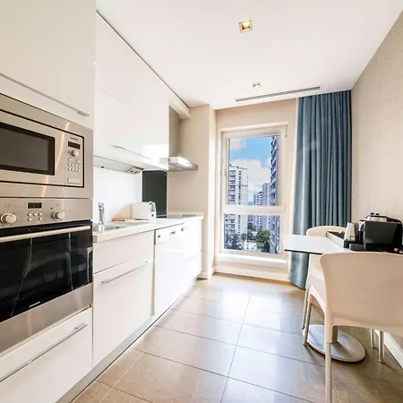Radisson Residences Avrupa Tem فندق